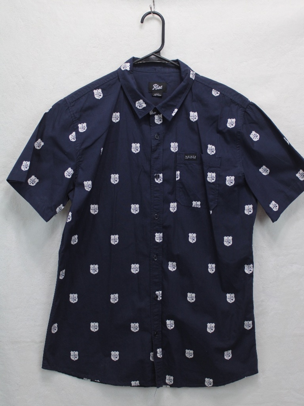 Riot Men's Short Sleeve Dark Blue "FOR KING & COUNTRY" Concert Dress Shirt Large
